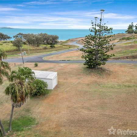 Вілла Rocky Retreat At Emu Park Екстер'єр фото